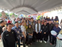 Pemkab Indramayu dan Bulog Gelar OPADI, Paket Sembako Murah Diserbu Warga