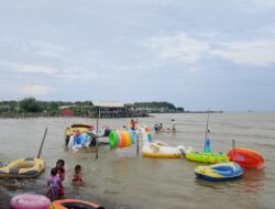 Pantai Kasih Karangsong, Objek Wisata Murah Meriah dan Mempesona