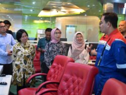 Direktur SDM Pertamina Patra Niaga Tinjau Ruang OTS Kilang Balongan, Sarana Latihan Operator Kilang