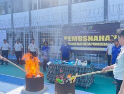 Lapas Indramayu Tegaskan Zero Halinar Melalui Pemusnahan Barang Terlarang