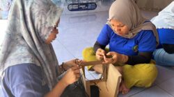 Warga Binaan Wanita Lapas Indramayu Ikuti Pelatihan Tas Rajut untuk Bekal Usaha