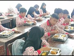 Murid dan Kepala Sekolah Sepakat Program MBG Dilanjutkan