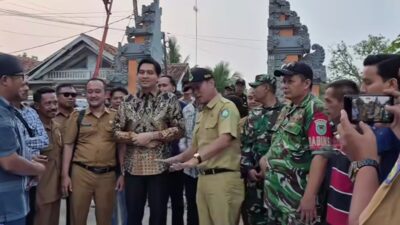 Lucky Hakim Pastikan Pembangunan Jalan di Indramayu Berjalan Sesuai Rencana