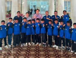 Bupati Lucky Hakim Lepas Tim Sepak Bola Usia Dini Indramayu ke Liga Jabar Istimewa 2026