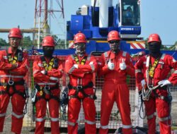 Matangkan Kesiapsiagaan, Pertamina Patra Niaga Kilang Balongan Gelar Simulasi Penyelamatan Darurat di Ketinggian Flare