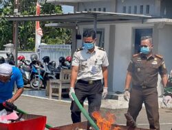 Perkuat Sinergi APH, Lapas Indramayu Hadiri Pemusnahan Barang Bukti di Kejari