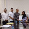 ‎Kejari Indramayu Serahkan Penetapan Perwalian Dua Anak Yatim kepada Sang Nenek